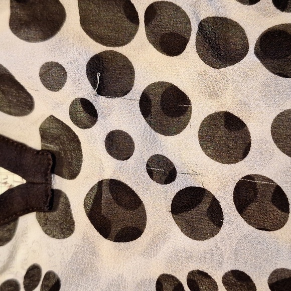 Chicos 100%silk semi-sheer polka-dot blouse size large - Picture 9 of 9
